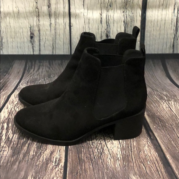 H&M Shoes - H&M Divided Ankle Boots Sz 8.5